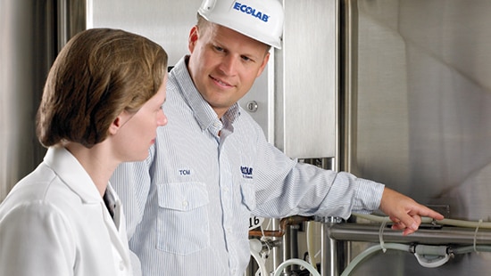 Ecolab Pest Expert with a client