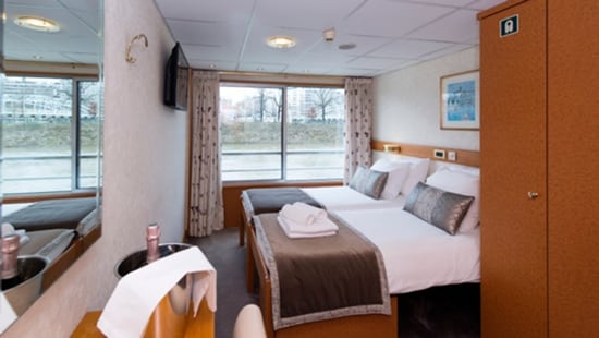 Cruise Ship cabin